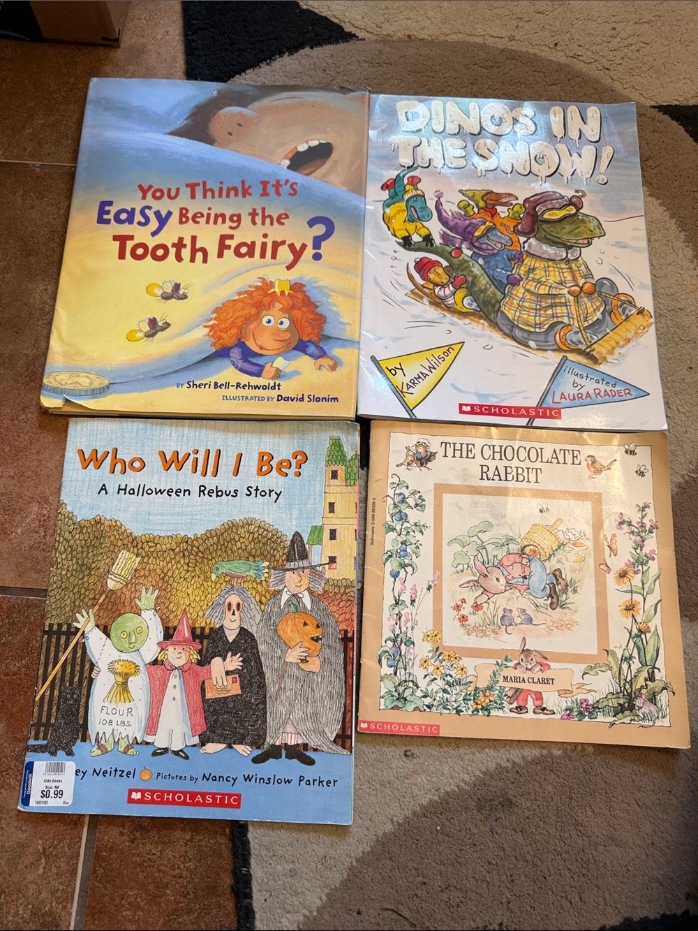 Kids holiday book set of 4!!